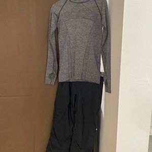 Ivviva Black Lined Studio Pants and Grey Tight Hooded Long sleeve